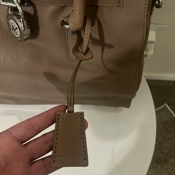 Michael Kors bag - Picture 3 of 12